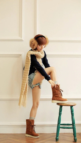 Botas Con Relleno Con Diseño Que Se Dobla. Plataforma. 24