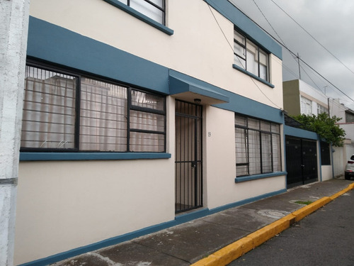 Imagen 1 de 14 de Excelente Casa Ubicada En Educación
