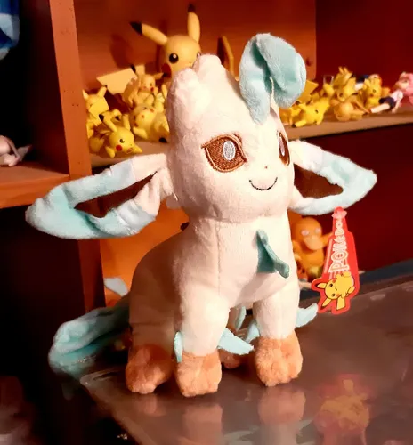 Leafeon 19 Cm Peluche Pokémon Tipo Planta