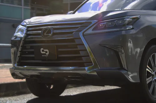 Lexus LX 5.7 570