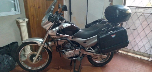 Imagen 11 de 14 de Honda Falcon 400