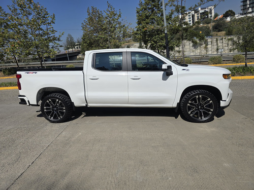 Chevrolet Silverado 5.4 2500 Doble Cabina Ls 4x4 At