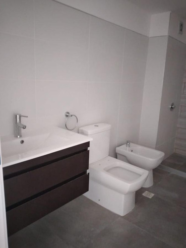 Imagen 10 de 12 de Apartamento A Estrenar De 1 Dormitorio Prox Palacio Legislativo