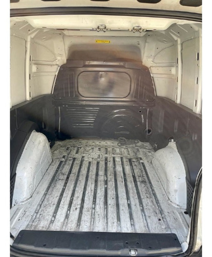 Imagem 8 de 10 de Fiat Fiorino 1.4 Mpi Furgao 8v Flex 2p Manual