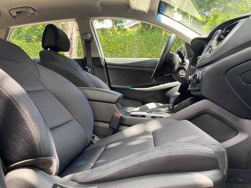 Imagen 10 de 19 de Hyundai Tucson 2.0 Gl Premium At 2018