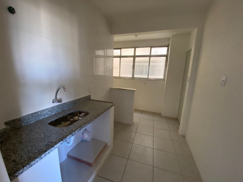 Imagem 7 de 12 de Apto Humaitá | 2 Quartos | 74 M² | Cond: R$1300.00 | 1 Vaga - 1pirv9c