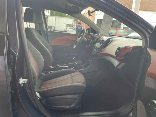 Imagen 7 de 15 de Chevrolet Sonic 2016 4p Lt L4/1.6 Man