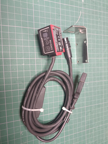 Lector De Codigos Sr-700ha Keyence Y N-l20 (unidad Comunica) (Usado)
