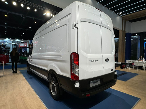 Ford Transit 2.2 Furgon Largo 350l