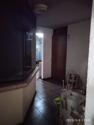 Imagen 4 de 12 de Niurka Paraguán Vende Oficina Pleno Centro De Caracas