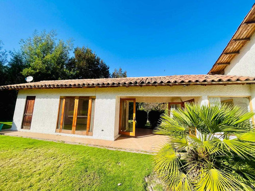 Deslumbrante Casa En Consolidado Condominio (95941)
