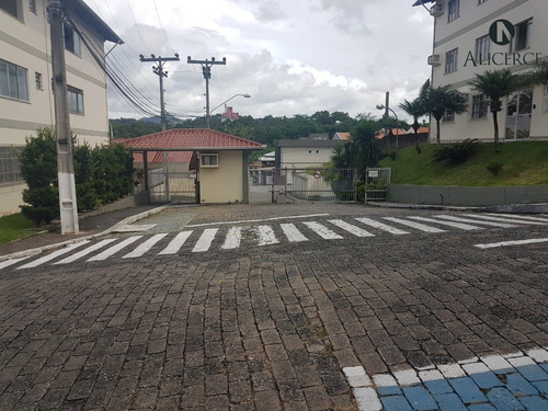 Apartamento 3 Dormitórios Em Água Verde! - 2419