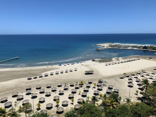 Se Vende Apartamento Con Terraza Dentro Del Club Camuri