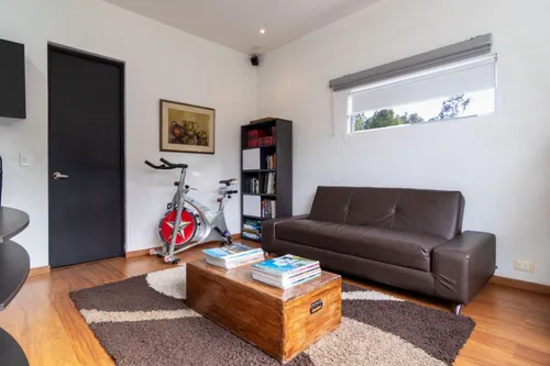Casa En Arriendo/venta En Canelon. Cod A11895
