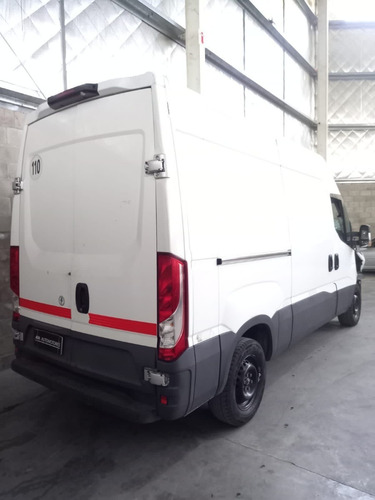 Imagen 8 de 9 de Iveco Daily Año 2020 L/n Chocado En Marcha