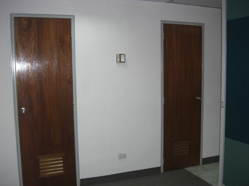 Imagen 15 de 16 de Venta / Alquiler Oficina 96m2, Ccct Chuao 9898
