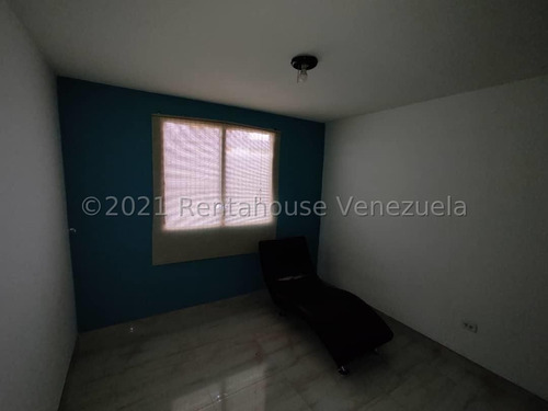 Imagen 23 de 30 de Apartamento En Venta En Barquisimeto, Urb. Chucho Briceño, Cod. 22-11729. Selena Pacheco Tlf. 04245197639. Lara, Venezuela