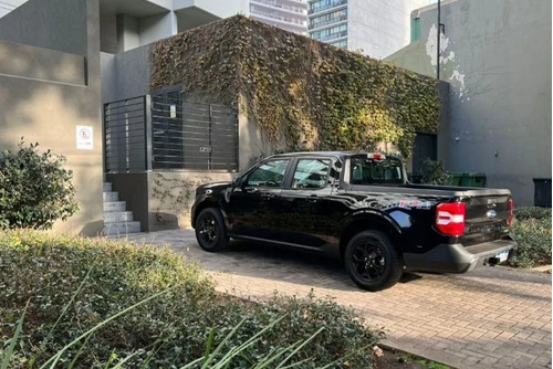 Imagen 3 de 15 de Ford Maverick Lariat Shadow Black