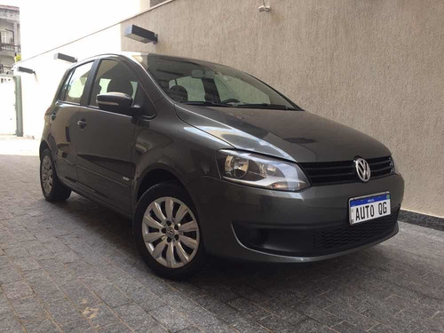 Imagem 3 de 13 de Volkswagen Fox 2014 1.0 Trend Tec Total Flex 5p