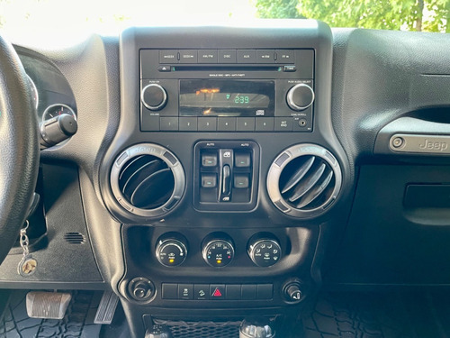 Imagen 10 de 13 de Jeep Wrangler 3.6 Unlimited Sport Auto 4wd