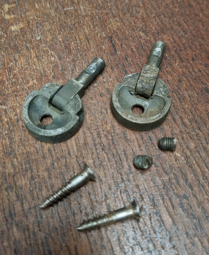 Antiguas Bisagras Para Baulera Y Cabezal Máquina Singer (Usado)