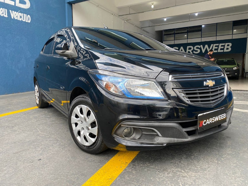Imagem 2 de 10 de Chevrolet Onix Lt 1.4 2014/2015 Completo