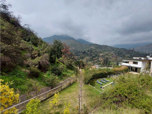 Casa En Las Condes / C El Cerro En Condominio Arrayan