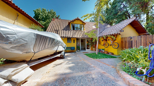 200 M2 Y Piscina (64308)