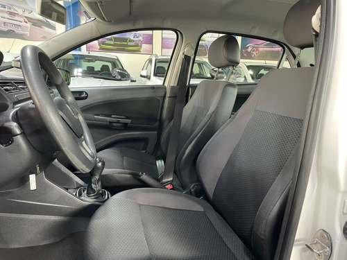 Volkswagen Voyage 1.6 Msi Total Flex 4p