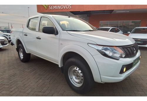 Mitsubishi L200 Triton 2.4 16V TURBO DIESEL GL CD 4X4 MANUAL