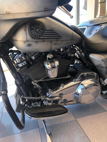 Harley Davidson Street Glide Special