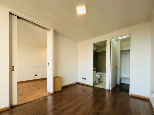 Oportunidad: Se Vende Departamento Metro Santa Ana + Bodega