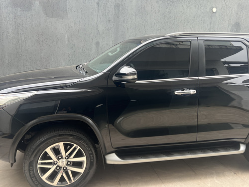Toyota SW4 2.8 Tdi Srx 7l 4x4 Aut. 5p