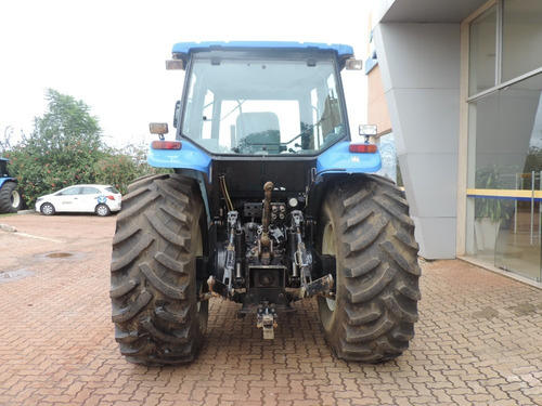 Trator New Holland - Tm 7020 Cabinado
