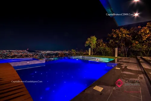 Casa En Venta El Palomar Zona Sur Alberca Lujo