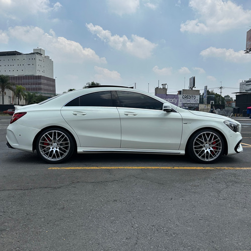 Mercedes-Benz Clase CLA 2.0 45 Amg At