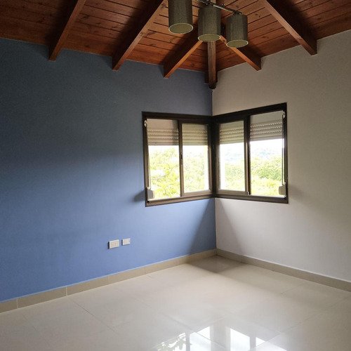 Casa En Venta - 3 Dormitorios 2 Baños - Cochera - 2.076mts2 - Vaqueros, Salta