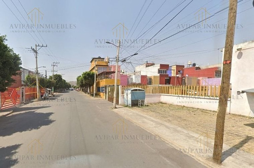 Casa En Venta En Manzana 27 Lote 0 Los Héroes C.p. 56585 Ixtapaluca Estado De México Eo-39 (l/cp/rp/250000)