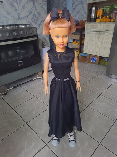Boneca Estefani Semi Nova E Linda (Usado)