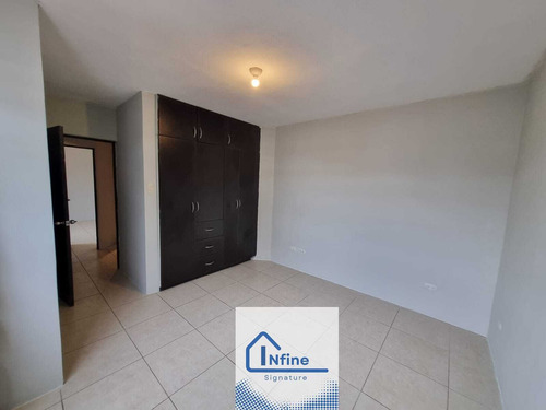 Hermosa Casa En Venta, Ubicada En Excelente Sector