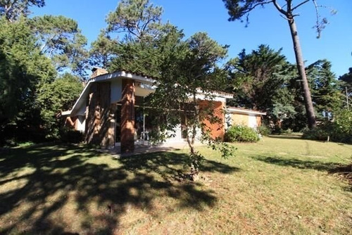 Casa En Alquiler Por Temporada De 4 Dormitorios En Roosevelt