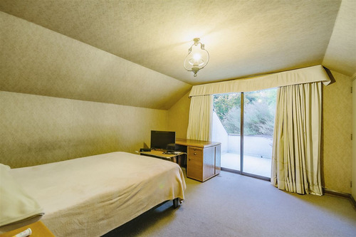 Casa En Venta De 5 Dorm. En Las Condes