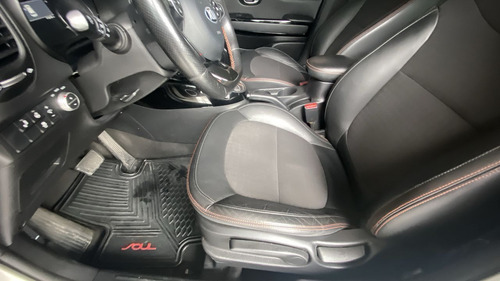 Imagen 13 de 15 de Kia Soul 2017 1.6 Sx Turbo At