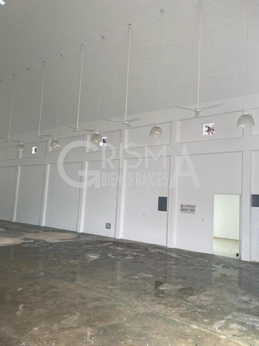 Amplia Bodega En Excelente Ubicación En Venta O Renta En Tuxpan, Ver