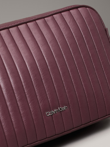 Bolso Vino Cruzado Acolchado Con Solapa Calvin Klein
