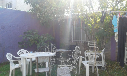 Imagen 2 de 14 de Venta De Chalet En Claypole