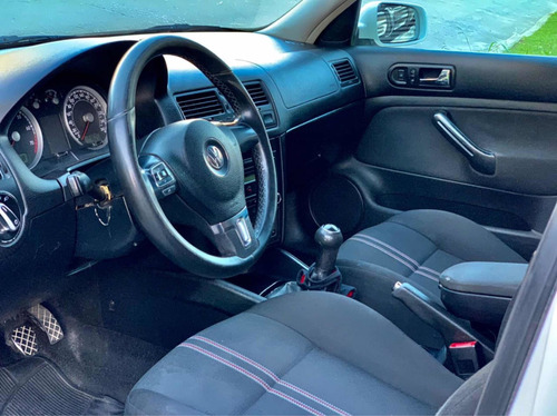 Volkswagen Bora 2.0 Trendline 115cv 2013