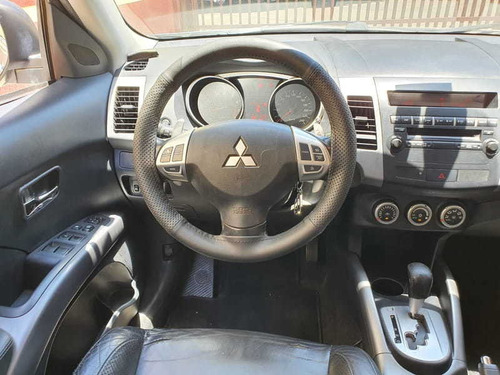 Mitsubishi Outlander 2.0 16v 160cv