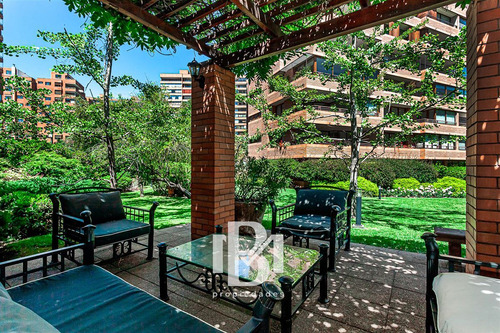 Departamento En Arriendo De 3 Dorm. En Las Condes