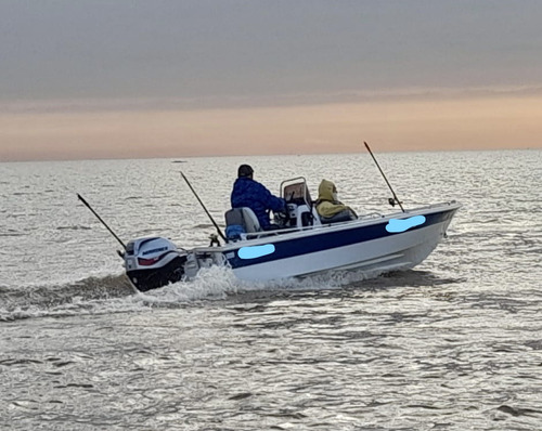 Lancha Pescadora Ligera Sin Motor